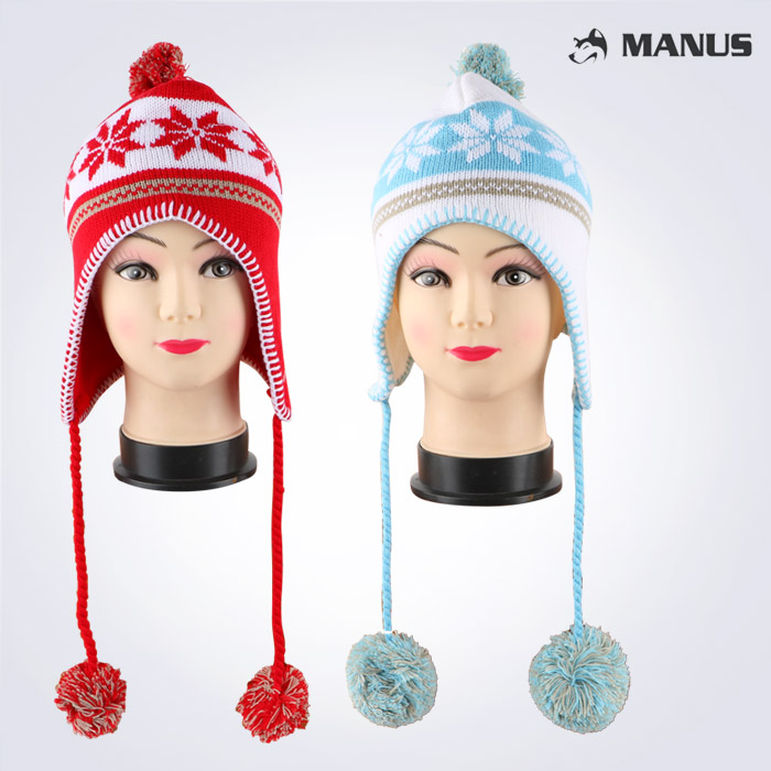 MANUS 방울 니트 비니